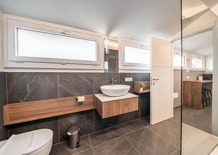 Casa Carlotta Porta Borsari *